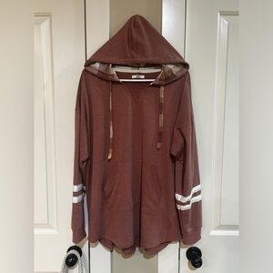 Maurices Women’s Hoodie, size XL
Like new